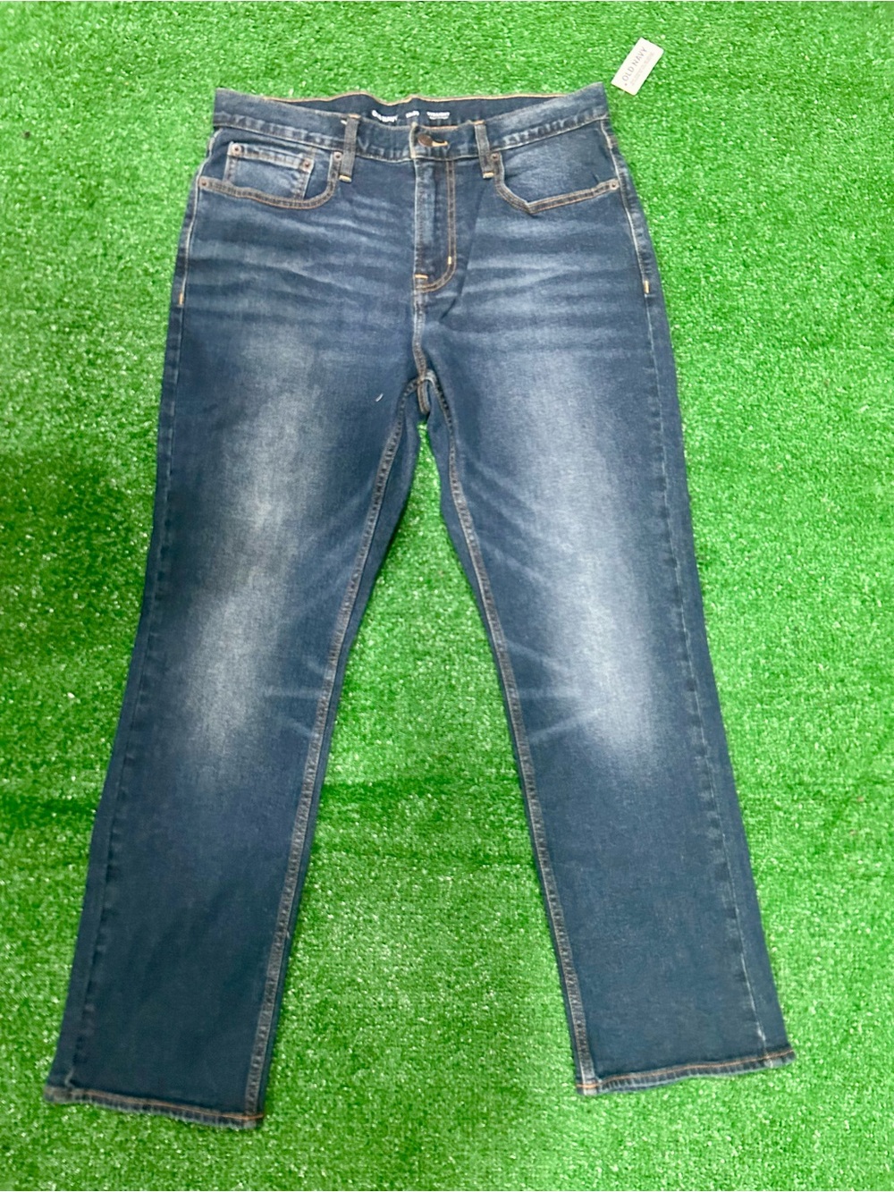 Old Navy Men’s Jeans 33x30 Blue Denim Dark Wash Faded Whiskered 5 Pocket